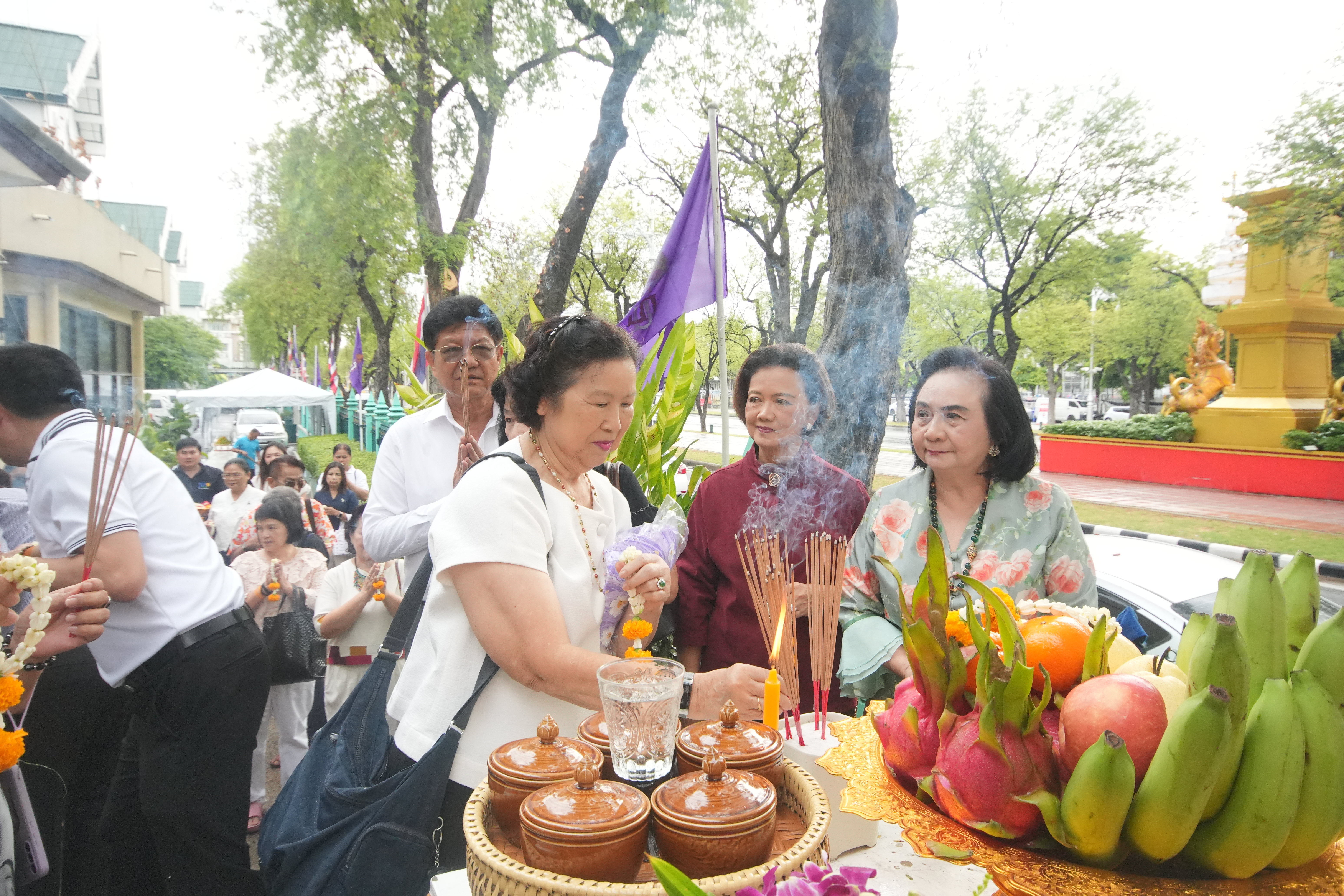 title - ชมรมผู้สูงอายุ ส.ป.ก. จัดพิธีทำบุญอุทิศส่วนกุศลให้ข้าราชการ/เจ้าหน้าที่ ส.ป.ก. ที่ล่วงลับไปแล้ว